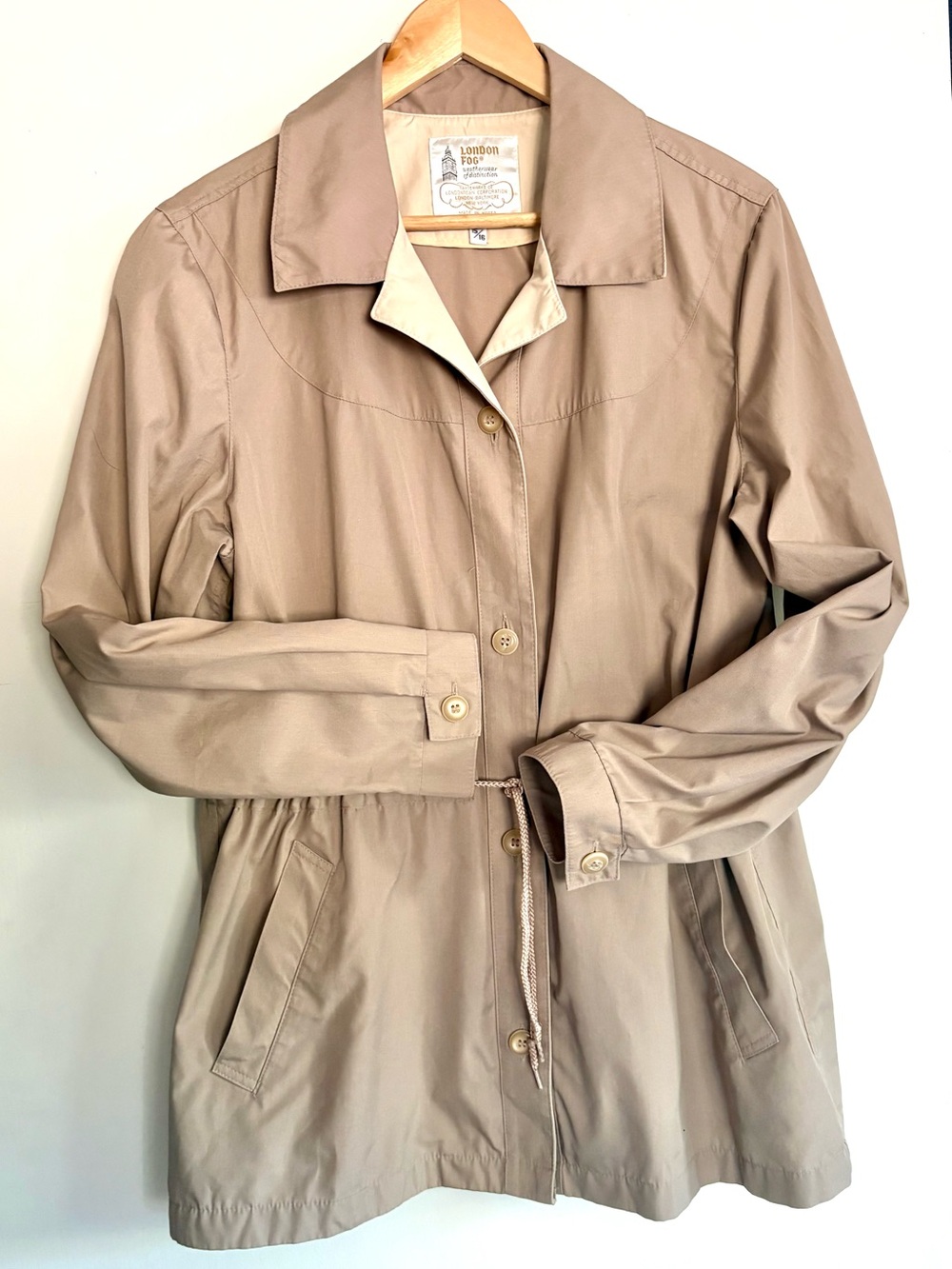 London Fog Women’s Preppy Beige Drawstring Windbreaker Jacket XL